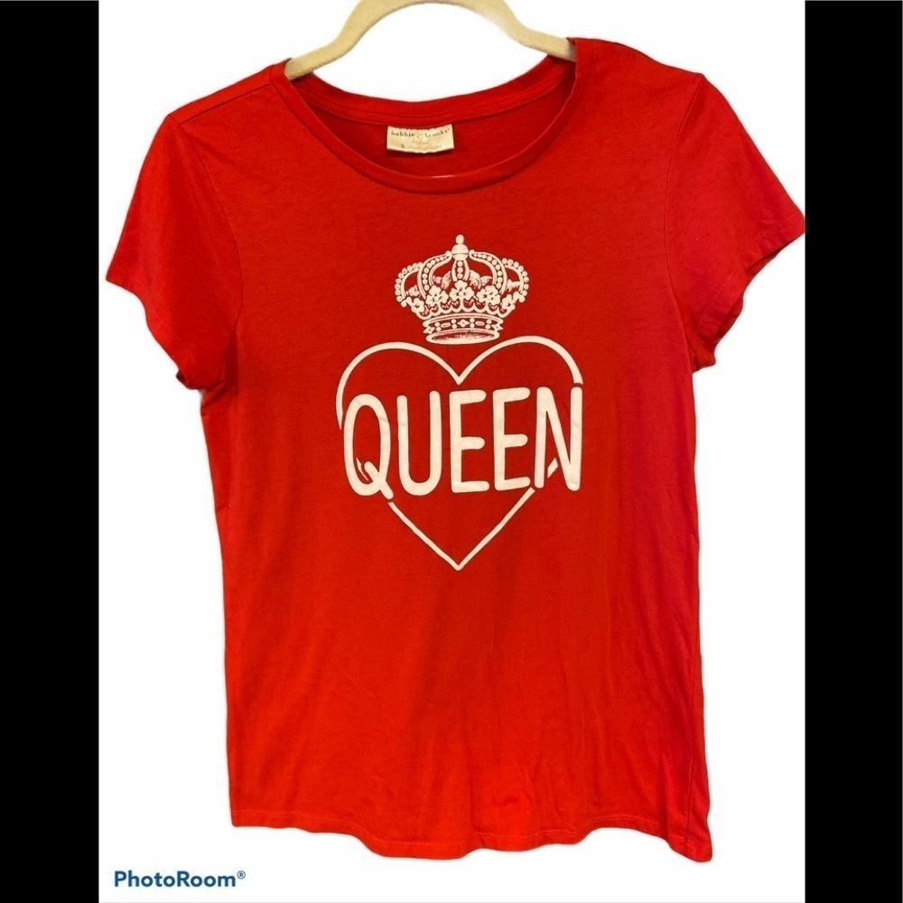 Bobbie Brooks Ladies Queen Tee in Size S